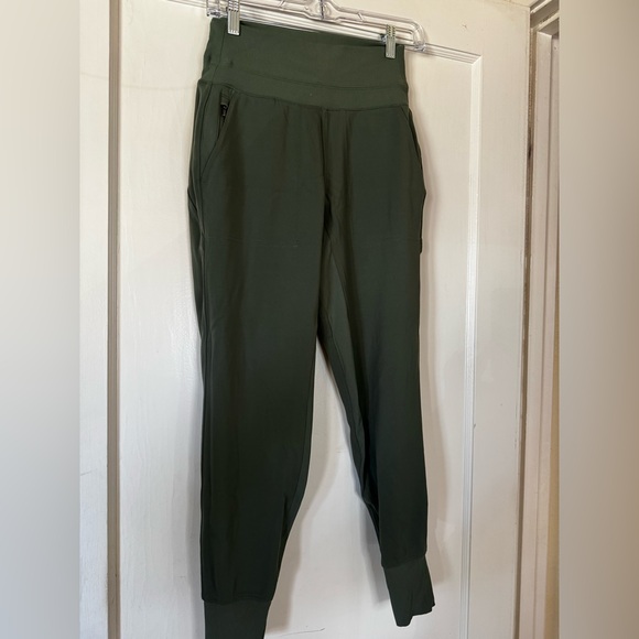 Athleta Brooklyn Joggers Olive Green Lounge Workout Gym Yoga Pilates Casual Hike - Picture 2 of 11
